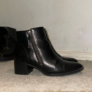 LifeStride Dynasty Women's 8 ankle bootie boots